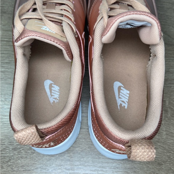 Nike Air Max Thea Special Edition Metallic Bronze Shoes Women’s 9.5 861674-902 - Picture 9 of 13